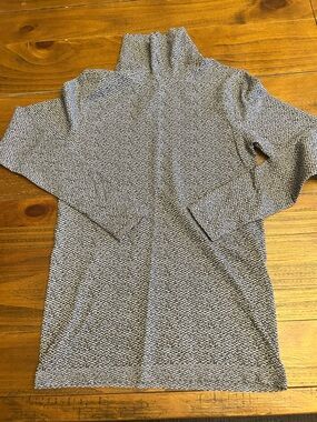 Athleta Flurry Peak Long Sleeve Top
